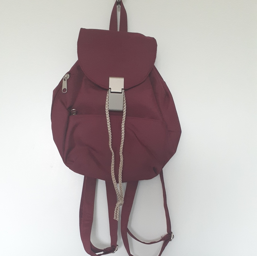 Mini Draw String Bagpack - Picture 2 of 4